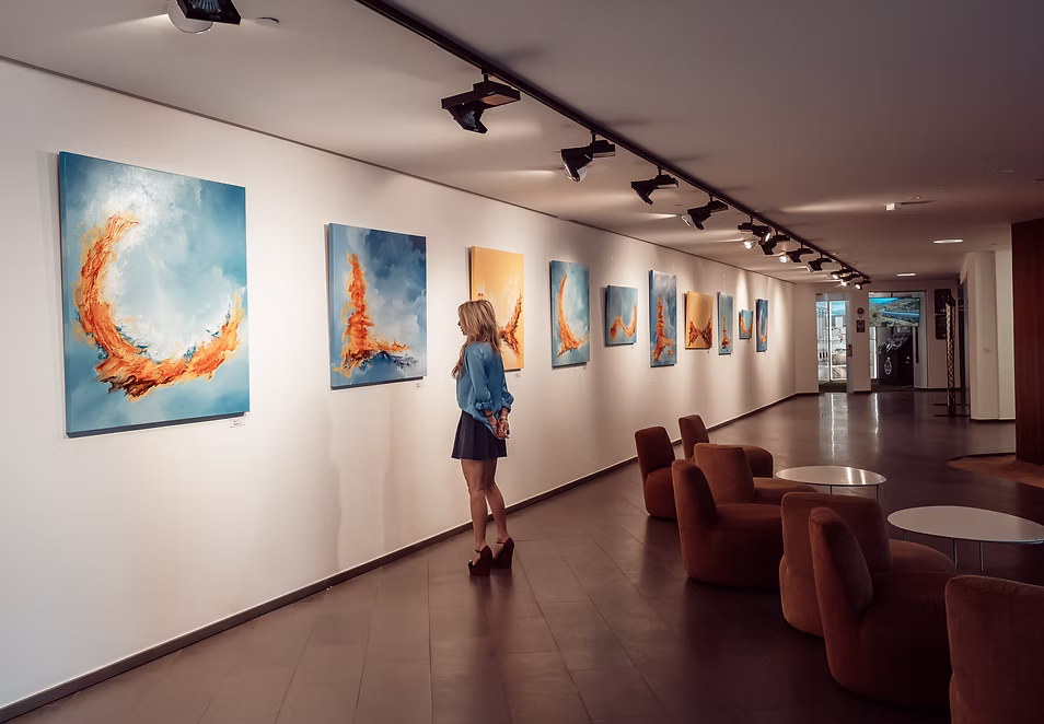Exhibition gallery corridor